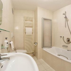Economy Zimmer mit Kingsize-Bett